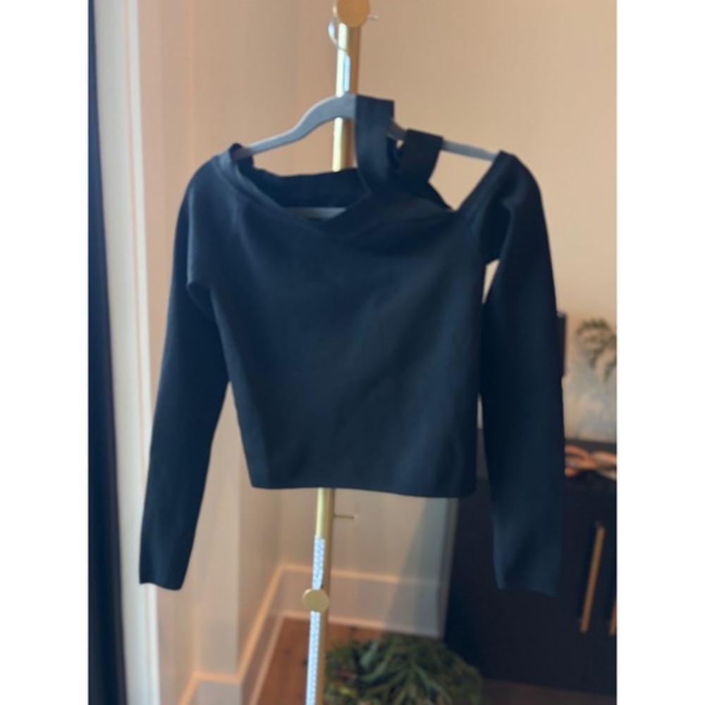 h:ours Black‎ Asymmetrical Cutout Long Sleeve Knit Top Small Revolve Edgy Chic